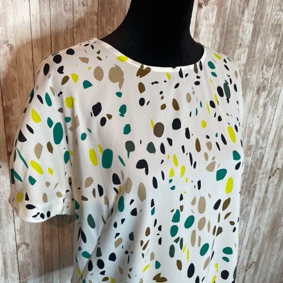 Ann Taylor White Short Sleeve Blouse size Small - Picture 2 of 4